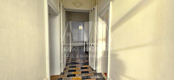 ANGOULEME "LE PLATEAU" - MAISON DE VILLE DE 7 PIECES PRINCIPALES AVEC JARDIN ET CAVE