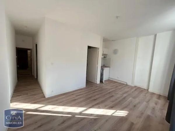 Appartement à louer 2 pièces 30.77m² Poitiers (86000)