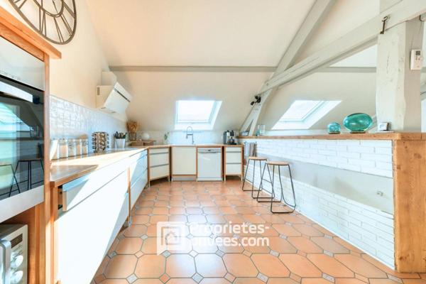 Corps de ferme rénové et sa partie indépendante