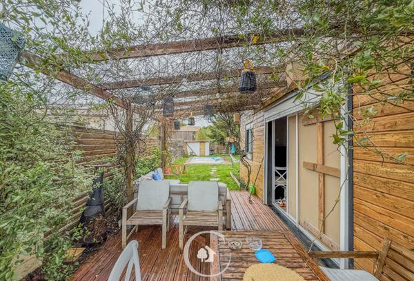 Salleboeuf (33370) JOLIE MAISON OSSATURE BOIS T4 - PISCINE - JARDIN