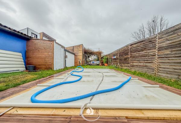 Salleboeuf (33370) JOLIE MAISON OSSATURE BOIS T4 - PISCINE - JARDIN