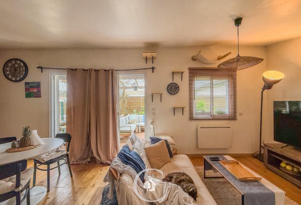 Salleboeuf (33370) JOLIE MAISON OSSATURE BOIS T4 - PISCINE - JARDIN