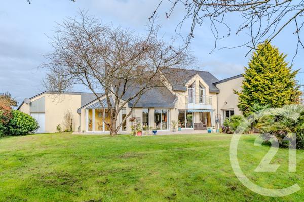 Maison à vendre  6 pièces - 211,48 m2 VERN SUR SEICHE - 35