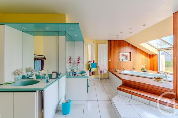 Maison à vendre  6 pièces - 211,48 m2 VERN SUR SEICHE - 35