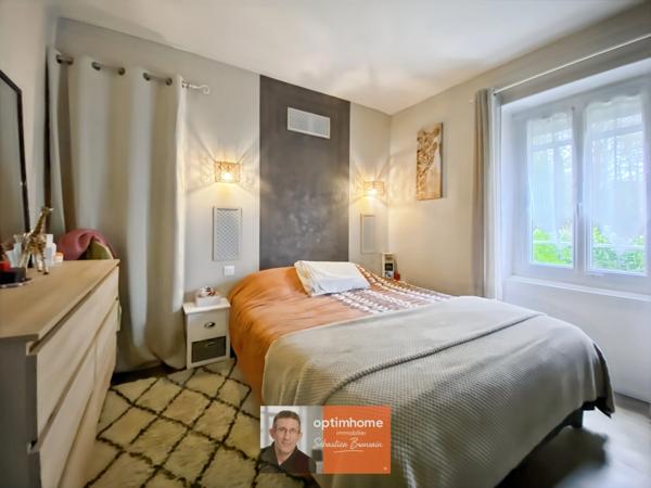 Maison rénovée des années 30 avec piscine chauffée – Dole