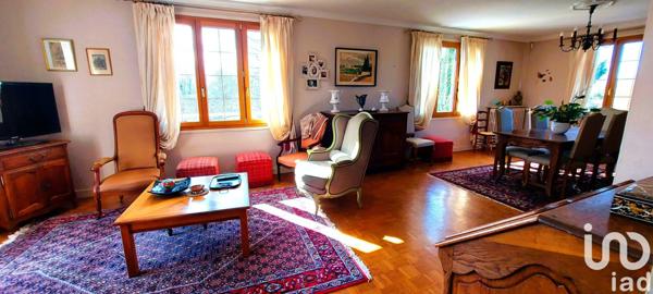 Maison traditionnelle 10 pièces de 240 m² à Brou (28160)