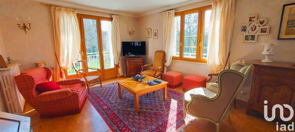 Maison traditionnelle 10 pièces de 240 m² à Brou (28160)