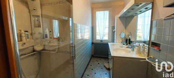 Maison traditionnelle 10 pièces de 240 m² à Brou (28160)