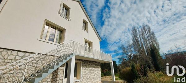 Maison traditionnelle 10 pièces de 240 m² à Brou (28160)