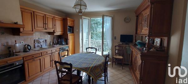 Maison traditionnelle 10 pièces de 240 m² à Brou (28160)