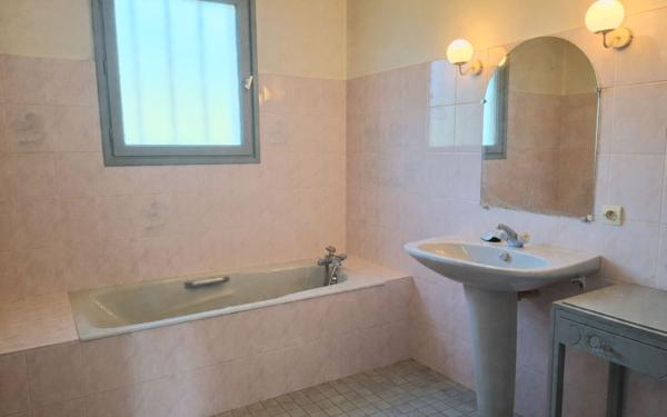 Maison à vendre    4 pièces • 127,80 m2 Lahonce