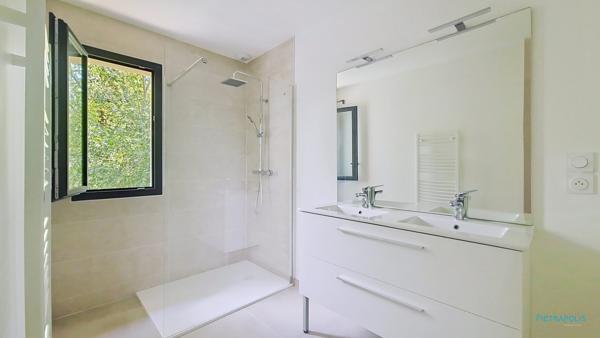 MAISON INDIVIDUELLE 126 M² TERRAIN 705 M² DPE A A