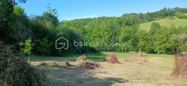 Terrain de 4 304 m²