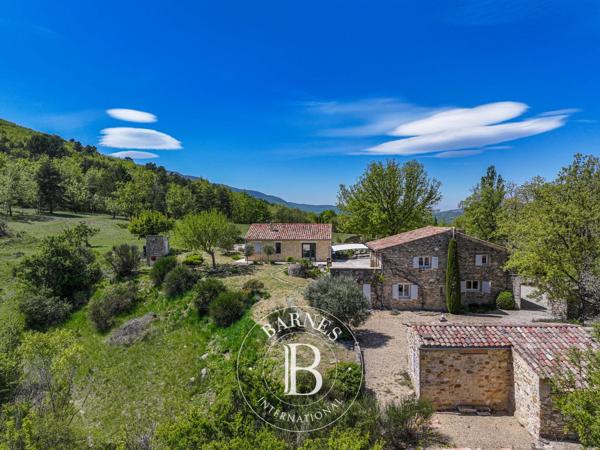 Céreste-en-Luberon, Maison 5 Chambres -  240 m² à vendre