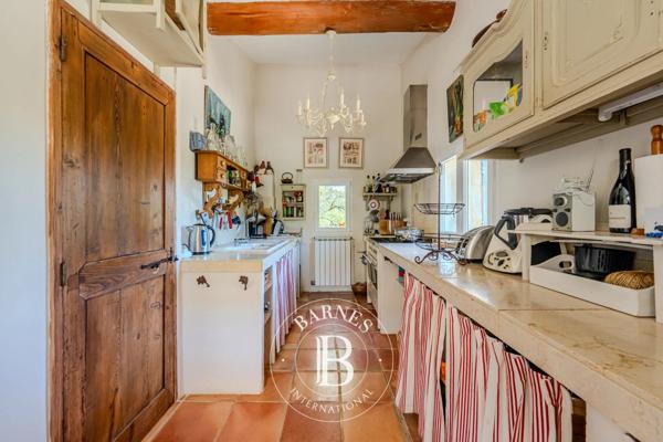 Céreste-en-Luberon, Maison 5 Chambres -  240 m² à vendre