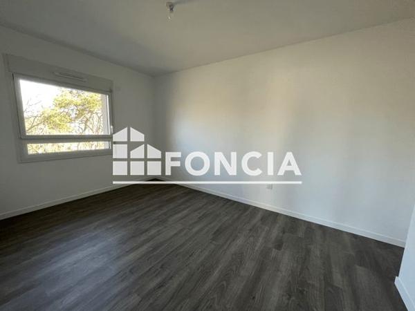 Location Appartement 2 pièces 38.5 m² - 15 AVENUE CHANOINE CARLOTTI Tours 37200