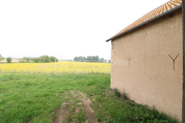 Venez découvrir cette maison à rénover ainsi que ses nombreuses dépendances.
La maison est composée de plusieurs pièces de vie et espaces à aménager selon vos souhaits pendant la rénovation.
A l'étage, un palier dessert quatre chambres ainsi que deux autres pièces pouvant servir à un dressing et salle d'eau par exemple.
Enfin, les combles sont aménageables sur environ 70m².
Côté extérieur, une parcelle d'environ 8 hectares vont permettra de profiter d'un environnement calme.
De nombreuses dépendances sont également présentes pour environ 250m², idéal pour stocker du matériel, des véhicules, transformer en habitation etc.
Après d'important travaux de rénovation, vous pourrez profiter de cette bâtisse aux volumes généreux avec un fort potentiel !

Contacter Nicolas GARDIES : 06.20.99.03.07