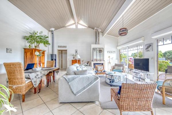 Maison à vendre 642 000 € Lège-Cap-Ferret 5 p 140 m² DPE C