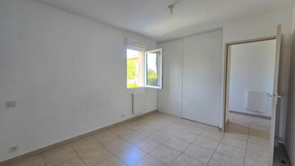 Appartement T3 - terrasse - 2 places de parking