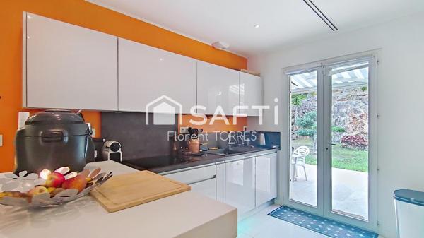 SIX-FOURS – 1 800 m², 140 m² de plain-pied + espaces aménagés