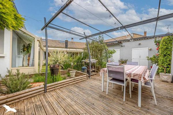 Maison à vendre |  Mauzé-sur-le-Mignon |  6 pièces | 145 m²
