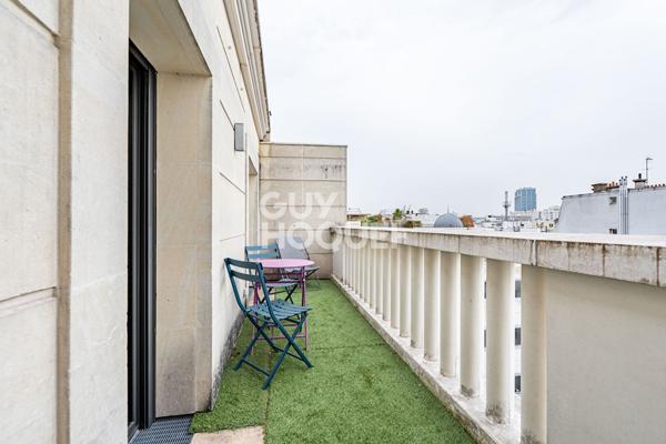 APPARTEMENT 5 PIECES EN DERNIER ETAGE AVEC TERRASSE, PARKINGS ET CAVE