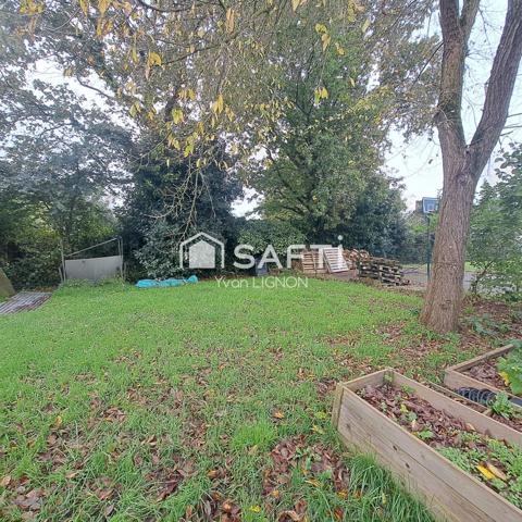 Bourg de St-Lyphard avec Jardin