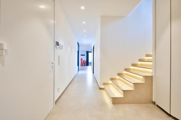 Maison à vendre  5 pièces - 183 m2 TOURRETTE LEVENS - 06