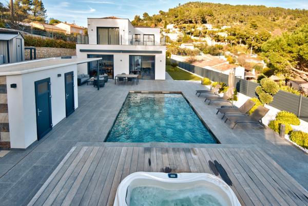 Maison à vendre  5 pièces - 183 m2 TOURRETTE LEVENS - 06