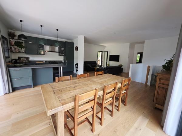Maison
         7 pièces
        - 207 m² Bien prestige