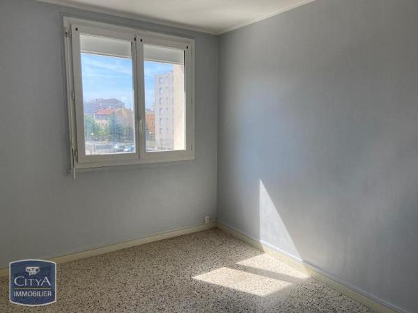 Appartement à louer 4 pièces 65.1m²