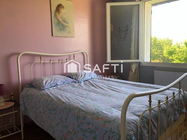 Proche de Villeneuve Sur Yonne maison d architecte