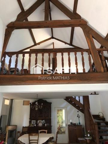 Proche de Villeneuve Sur Yonne maison d architecte