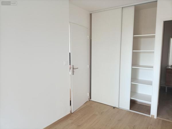 Appartement à vendre à Châteaugiron en Ille-et-Vilaine (35410), ref : lal65   
centre