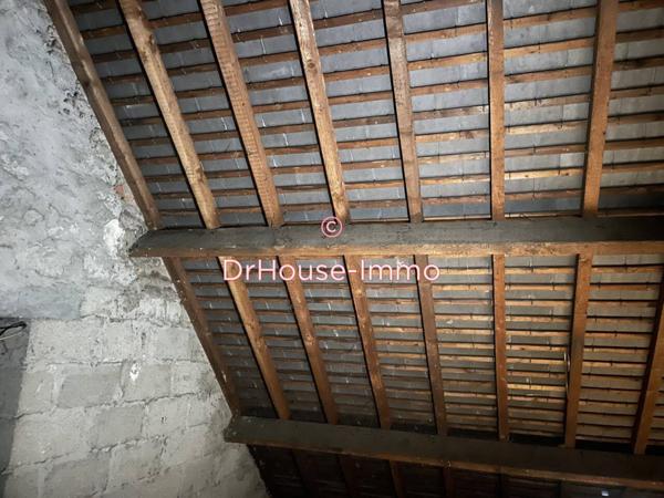 Immeuble à vendre de 242 m²