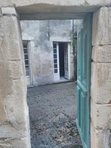 Maison à vendre 6 pièces CHAMPLITTE (70)