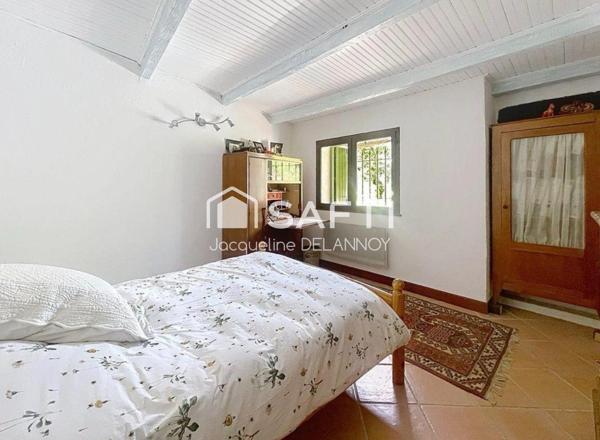 PROPRIÉTÉ ÉQUESTRE, 2 MAISONS, 11000 m² DE TERRAIN