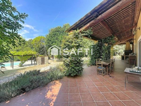 PROPRIÉTÉ ÉQUESTRE, 2 MAISONS, 11000 m² DE TERRAIN