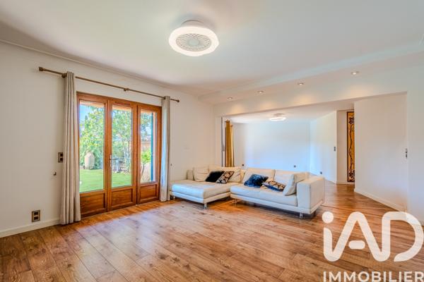 Maison à vendre 9 pièces 420 m² Puget-sur-Argens