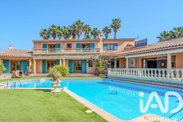 Maison à vendre 9 pièces 420 m² Puget-sur-Argens