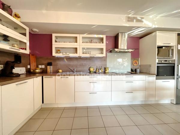 Appartement à vendre 3 pièces VAULX EN VELIN (69)