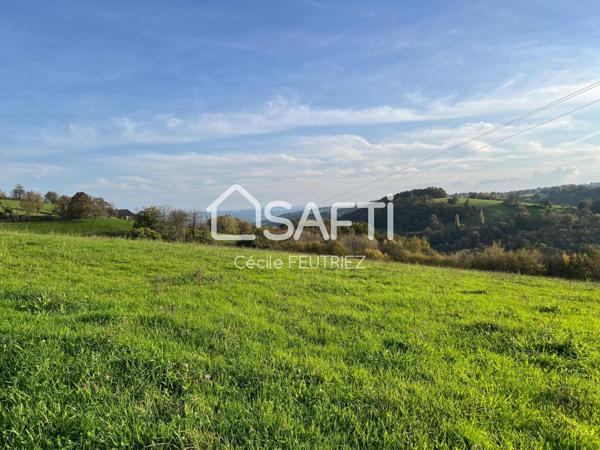 Magnifique terrain avec vue panoramique sur la vallée