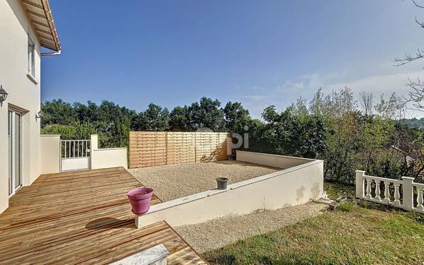 Maison à vendre    4 pièces •  Nexon