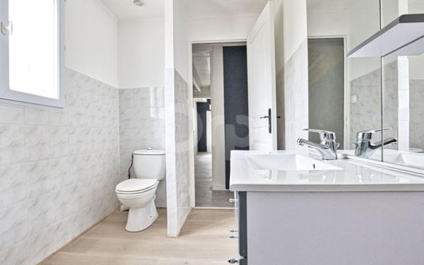 Maison à vendre    4 pièces •  Nexon