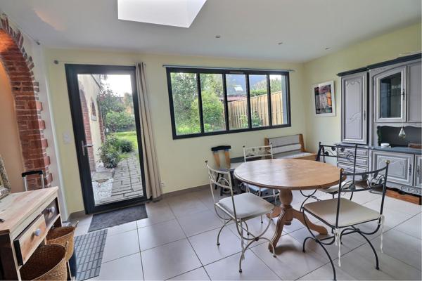 Landerneau (29800) LANDERNEAU MAISON DE VILLE DE CARACTERE DE 295 m2 JARDIN ARBORE 539 m2