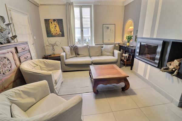 Landerneau (29800) LANDERNEAU MAISON DE VILLE DE CARACTERE DE 295 m2 JARDIN ARBORE 539 m2