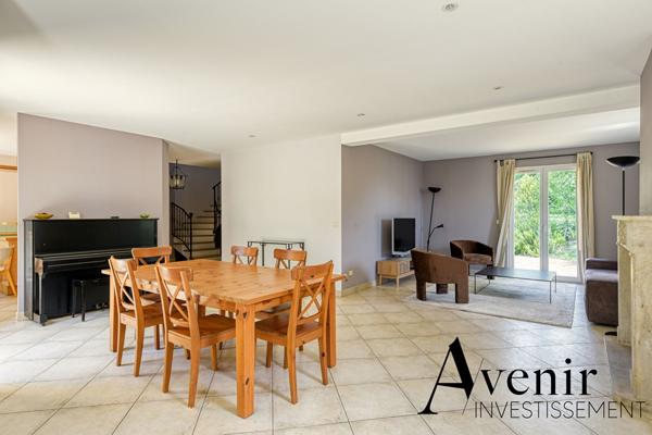Maison meublée - Collonges au Mont d'Or - 177 m² - terrain 1869m² Collonges au mont d or Maison meublée - Collonges au Mont d'Or - 177 m² - terrain 1869m² Collonges au mont d or