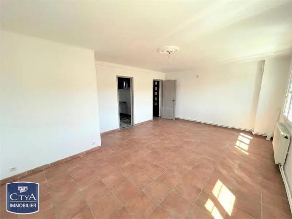 Appartement à louer 4 pièces 69.32m² Peyrolles-en-Provence (13860)