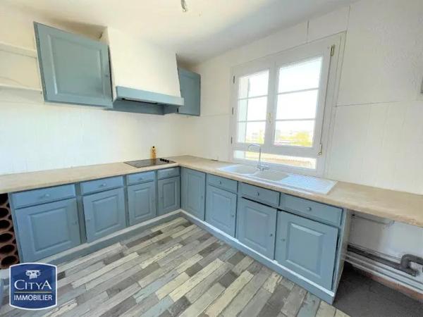 Appartement à louer 4 pièces 69.32m² Peyrolles-en-Provence (13860)