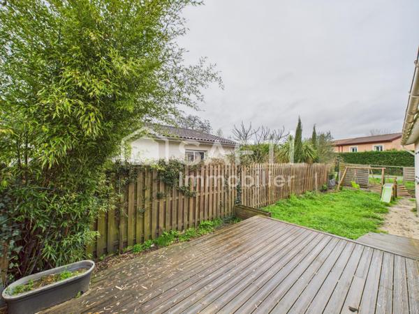 Maison de plain-pied, jardin, proche du centre.